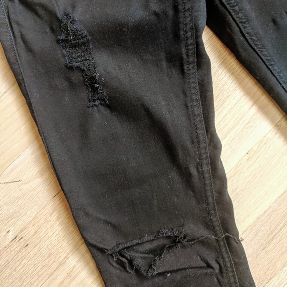 7 for all Mankind b(air) black ripped skinny - Picture 5 of 7